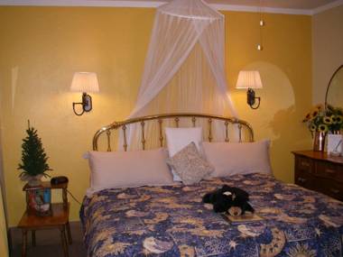 Tahoma Meadows Cottages