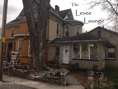 Riverview Mansion Hotel