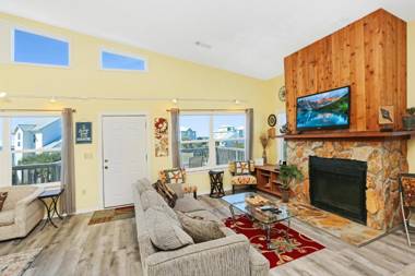 Coastal Sunshine by Pristine Properties