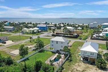 Pearly Shells by Pristine Properties