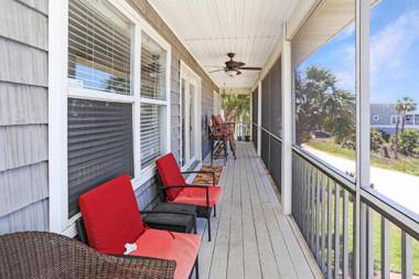 Flamingo Roost by Pristine Properties