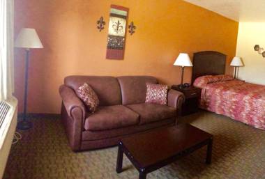 Cottonwood Inn & Suites