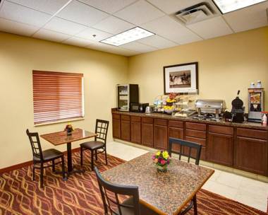 Rodeway Inn & Suites Phillipsburg