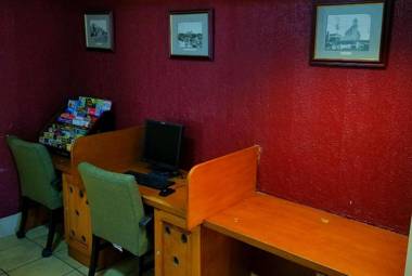 Knights Inn Richmond at W Broad St