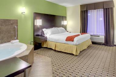 Holiday Inn Express & Suites Cross Lanes an IHG Hotel