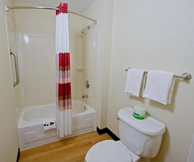 Red Roof Inn Buffalo - Niagara Airport