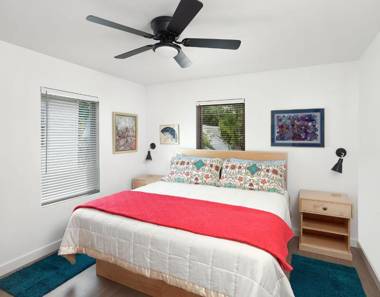 Perfect Purple Palace Folly Vacation Apt C