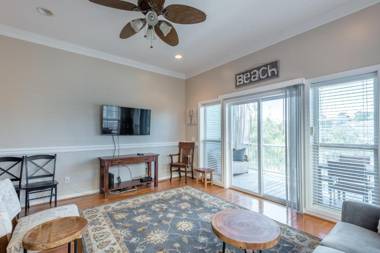 103 WATERS EDGE ~ 3Bed/3Bath Townhouse~ Pool~Fishing Dock