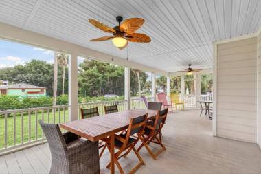 612 E Ashley - Shore Beats Work - 4 Bedrooms