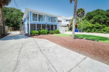 704 W Ashley - Blue Sky - Heated Swimming Pool - Across the Street from Ocean