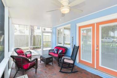 704 W Ashley - Blue Sky - Heated Swimming Pool - Across the Street from Ocean