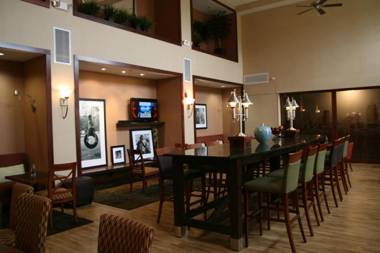 Hampton Inn & Suites Wilder