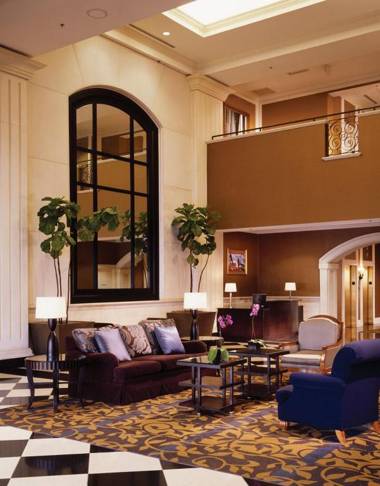 DoubleTree by Hilton Chicago O'Hare Airport-Rosemont