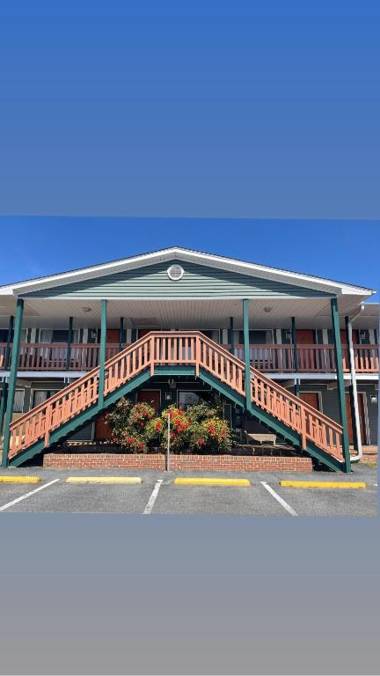 Atlantic Shores Inn and Suites