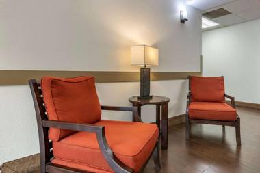 Comfort Inn & Suites DeLand - near University