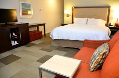 Hampton Inn & Suites - DeLand