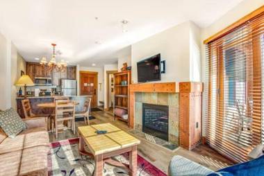 1 Bedroom Mountain View Condo in River Run Village Just 75 yds from the Summit Express Gondola