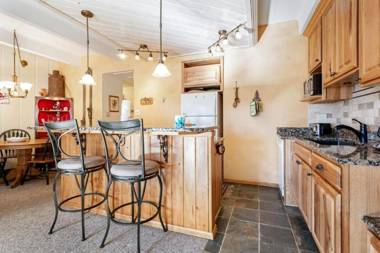 Lakeview A-303 - Dillon