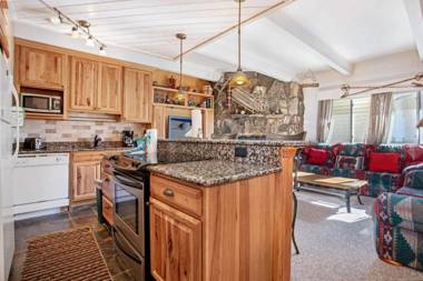 Lakeview A-303 - Dillon