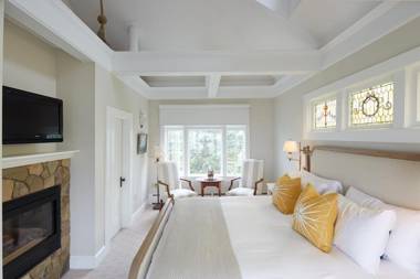 Cape Arundel Inn and Resort