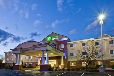 Holiday Inn Express Hotel & Suites Charlotte an IHG Hotel