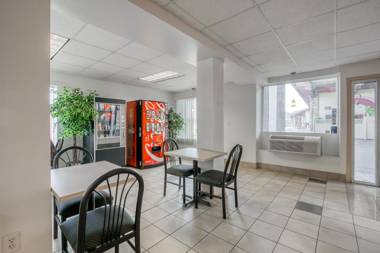 FairBridge Inn Express North Lima