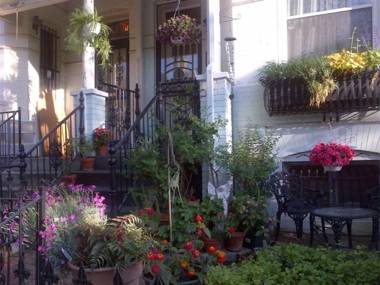 Ledroit Park Renaissance Bed and Breakfast