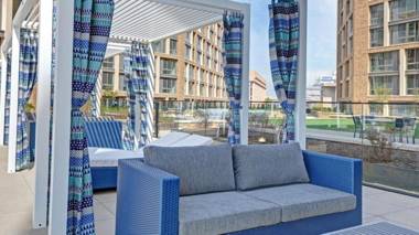 Global Luxury Suites at The Wharf
