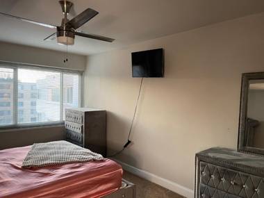 Top Floor Luxury Cherry House Chevy Chase Dc