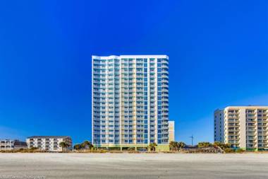 Towers On The Grove Condo