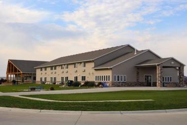 Cobblestone Inn & Suites - Lake View