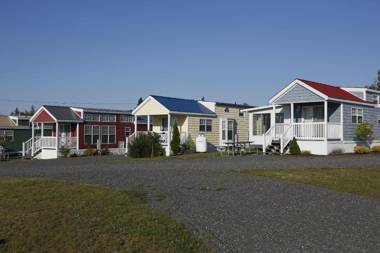 Narrows Too Camping Resort Loft Cottage 12