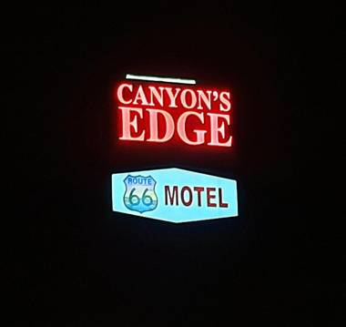 Canyon's Edge