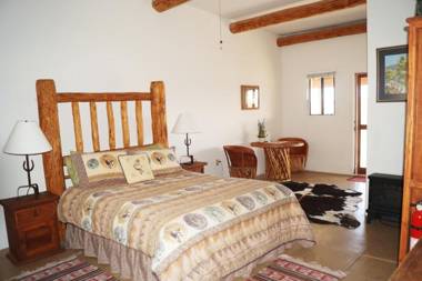 Rancho Milagro Bed & Breakfast