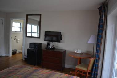 The Suwannee Gables Motel & Marina