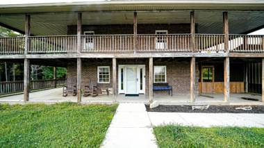 Red River Gorge Farmhouse Near Lake Fiber WiFi