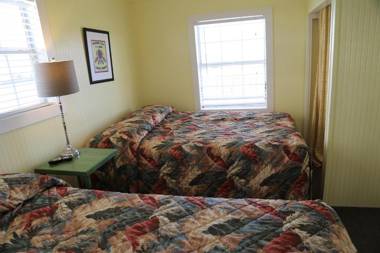 Blue Dolphin Inn and Cottages