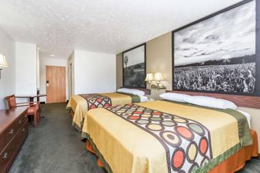 Super 8 by Wyndham Alma