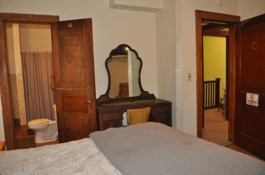 Lakewood Lodge & Restaurant