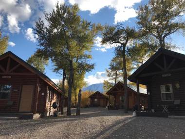 Pine Creek Cabins