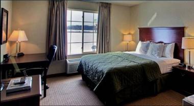 Boarders Inn and Suites by Cobblestone Hotels - Evansville