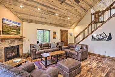 Pet-Friendly Alma Cabin with Deck and Hot Tub!