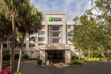 Holiday Inn Express Hotel & Suites Ft. Lauderdale-Plantation an IHG Hotel