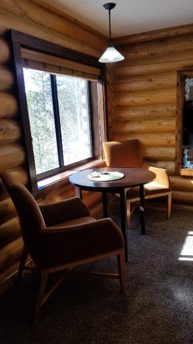 Duck Creek Village Inn