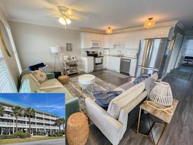 Sea Coast Suites 15