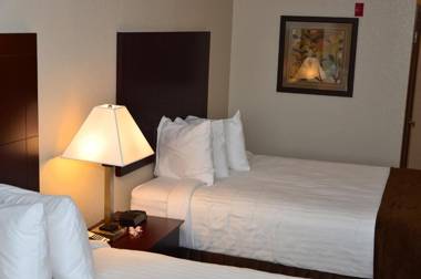 Cobblestone Inn & Suites - Clarion