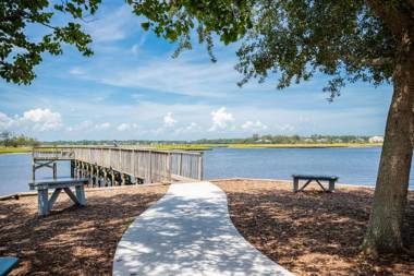 Wingspan by Oak Island Accommodations