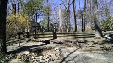 Linville Falls Campground RV Park and Cabins