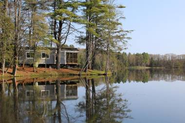 Alpine Lake Lakefront Park Model 4