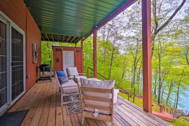 Spacious LaFollette Home in Lake Norris Cove